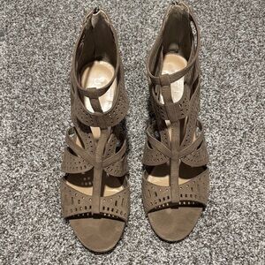 Unisa Tan Women's Sandals